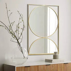 Miroir mural décoratif à cadre doré en forme de sablier - 91 x 61 cm